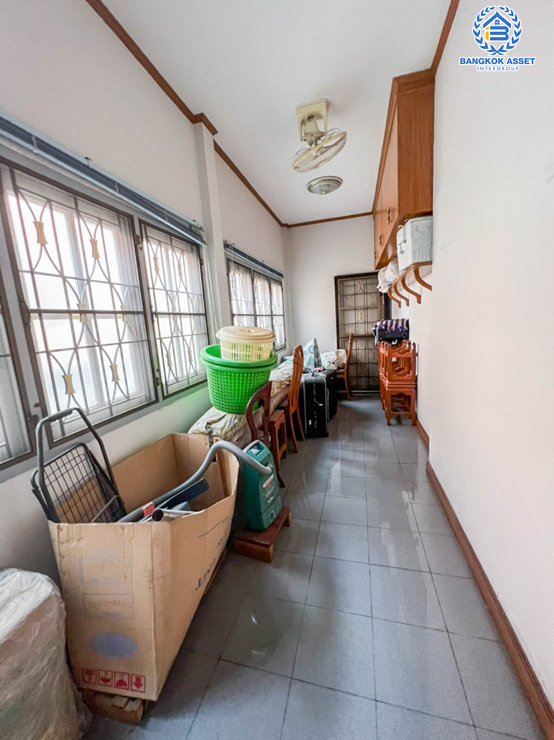 *****บ้านเดี่ยวมือสองย่านนนทบุรีฯ ม.เพอร์เฟคเพลส ไทรม้า เนื้อที่กว้างขวางมากถึง 60 ตร.ว. ฟังก์ชัน 3 ห้องนอน 4 ห้องน้ำ ที่จอดรถ 1 คัน บ้านสวยพร้อมเข้าอยู่ บนทำเลแห่งการเดินทาง ใกล้รถไฟฟ้าสายสีม่วง "สถานีบางรักน้อยท่าอิฐ" และทางด่วน "งามวงศ์วาน"