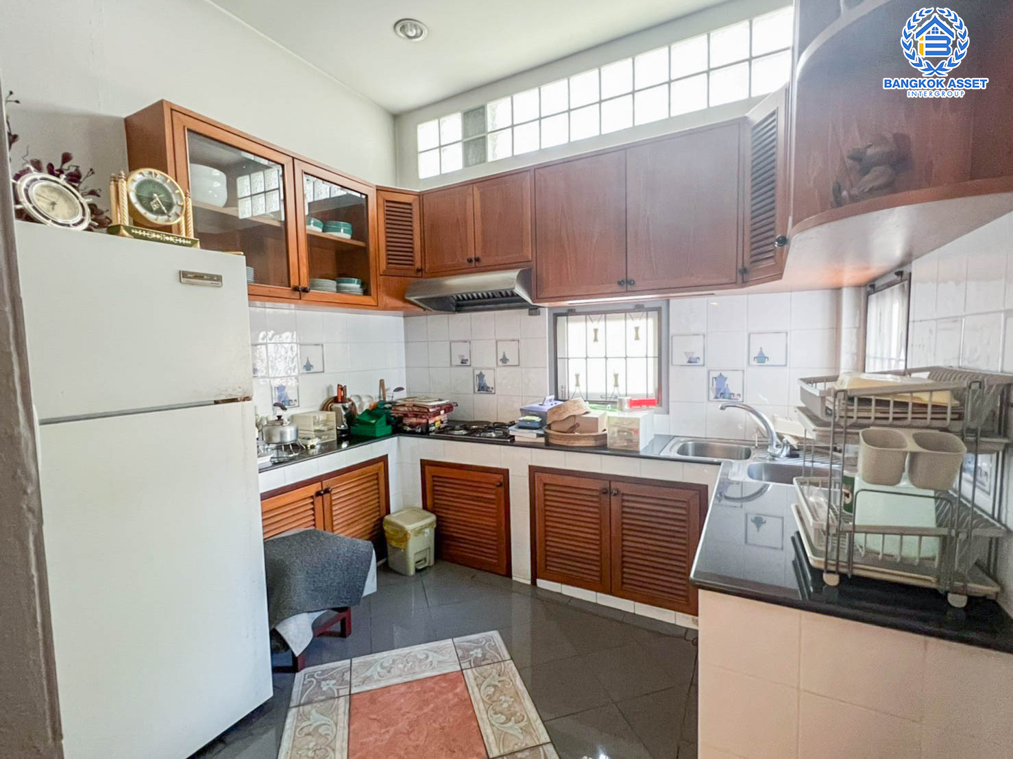 *****บ้านเดี่ยวมือสองย่านนนทบุรีฯ ม.เพอร์เฟคเพลส ไทรม้า เนื้อที่กว้างขวางมากถึง 60 ตร.ว. ฟังก์ชัน 3 ห้องนอน 4 ห้องน้ำ ที่จอดรถ 1 คัน บ้านสวยพร้อมเข้าอยู่ บนทำเลแห่งการเดินทาง ใกล้รถไฟฟ้าสายสีม่วง "สถานีบางรักน้อยท่าอิฐ" และทางด่วน "งามวงศ์วาน"