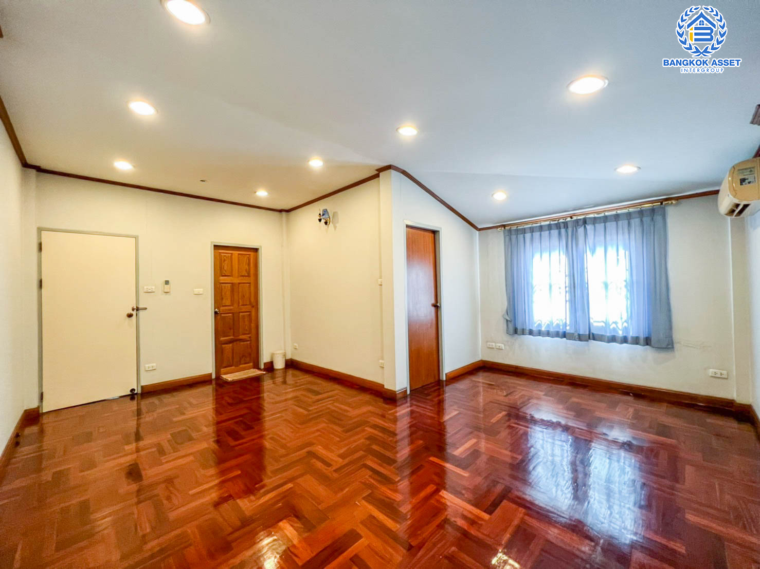 *****บ้านเดี่ยวมือสองย่านนนทบุรีฯ ม.เพอร์เฟคเพลส ไทรม้า เนื้อที่กว้างขวางมากถึง 60 ตร.ว. ฟังก์ชัน 3 ห้องนอน 4 ห้องน้ำ ที่จอดรถ 1 คัน บ้านสวยพร้อมเข้าอยู่ บนทำเลแห่งการเดินทาง ใกล้รถไฟฟ้าสายสีม่วง "สถานีบางรักน้อยท่าอิฐ" และทางด่วน "งามวงศ์วาน"