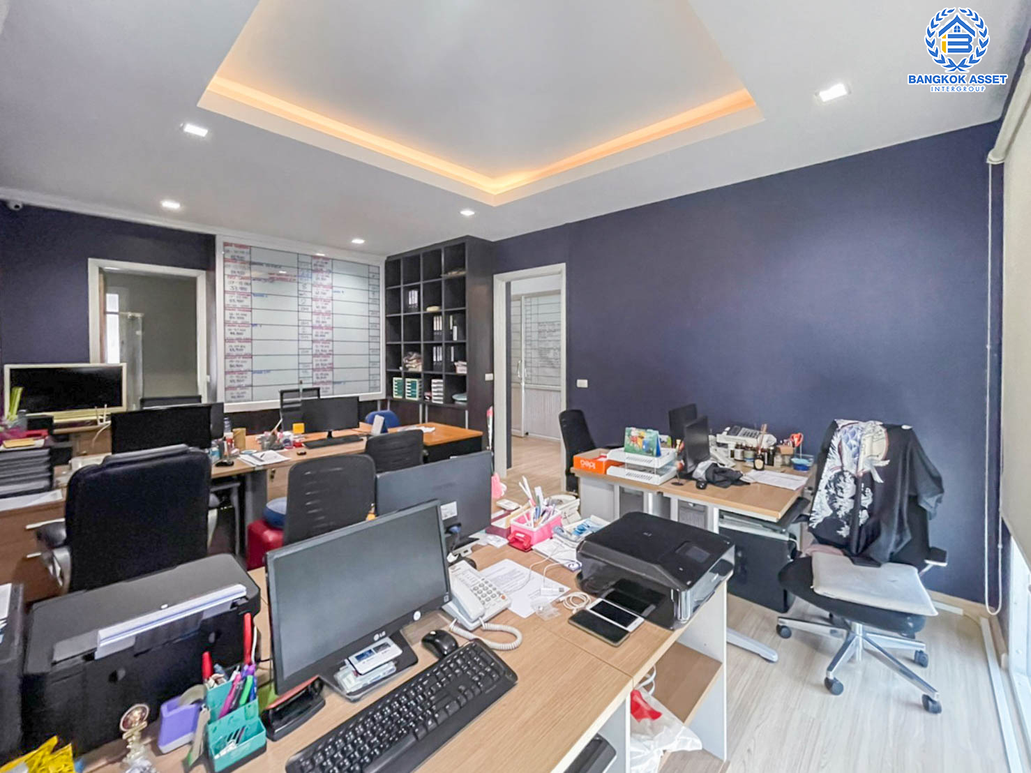 *****บ้านเดี่ยวมือสองย่านกรุงเทพฯ ม.ฟีลทาวน์ ลาดพร้าว35 หลังมุม! เนื้อที่กว้างขวางถึง 51.4 ตร.ว. ฟังก์ชันจัดเต็มถึง 5 ห้องนอน 3 ห้องน้ำ 2 ที่จอดรถ บ้านสวย บรรยากาศเป็นส่วนตัว บนทำเลเดินทางสะดวก เพียง 12 นาทีก็ถึงรถไฟฟ้าสายสีน้ำเงิน "สถานีลาดพร้าว"