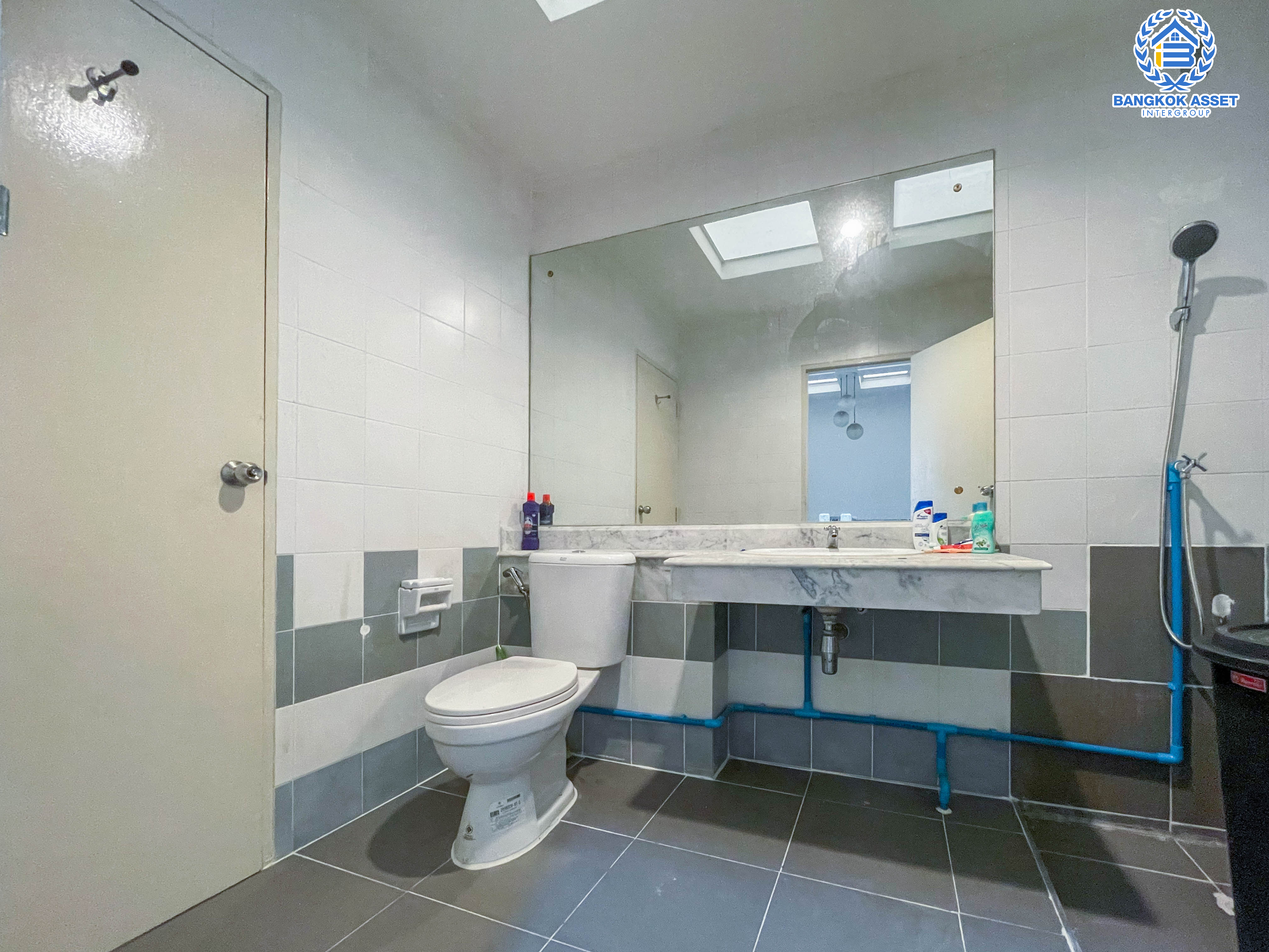 *****ทาวน์เฮ้าส์มือสองย่านนนทบุรี ม.บุศรินทร์ วงแหวน (บ้านกล้วย-ไทรน้อย) เนื้อที่มากถึง 21 ตร.ว. ฟังก์ชัน 3 ห้องนอน 2 ห้องน้ำ 1 ที่จอดรถ บ้านรีโนเวทใหม่ สภาพดี ทำเลเชื่อมต่อถ.กาญจนาภิเษก ใกล้เซ็นทรัลเวสต์เกต และรถไฟฟ้าสายสีม่วง "สถานีคลองบางไผ่" ราคาถูก!