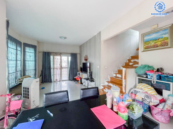 *****บ้านแฝดมือสองย่านนนทบุรีฯ ม.เพอร์เฟคเพลส รัตนาธิเบศร์ เนื้อที่กว้างขวางมากถึง 44.40 ตร.ว. จากแบรนด์ Perfect Property ฟังก์ชัน 3 ห้องนอน 2 ห้องน้ำ ที่จอดรถ 2 คัน แถมฟรี! เครื่องปรับอากาศ 2 เครื่อง พื้นที่ส่วนกลางครบ ตั้งอยู่บนทำเลแห่งการเดินทาง ใกล้รถไฟฟ้าสายสีม่วง "สถานีไทรม้า"