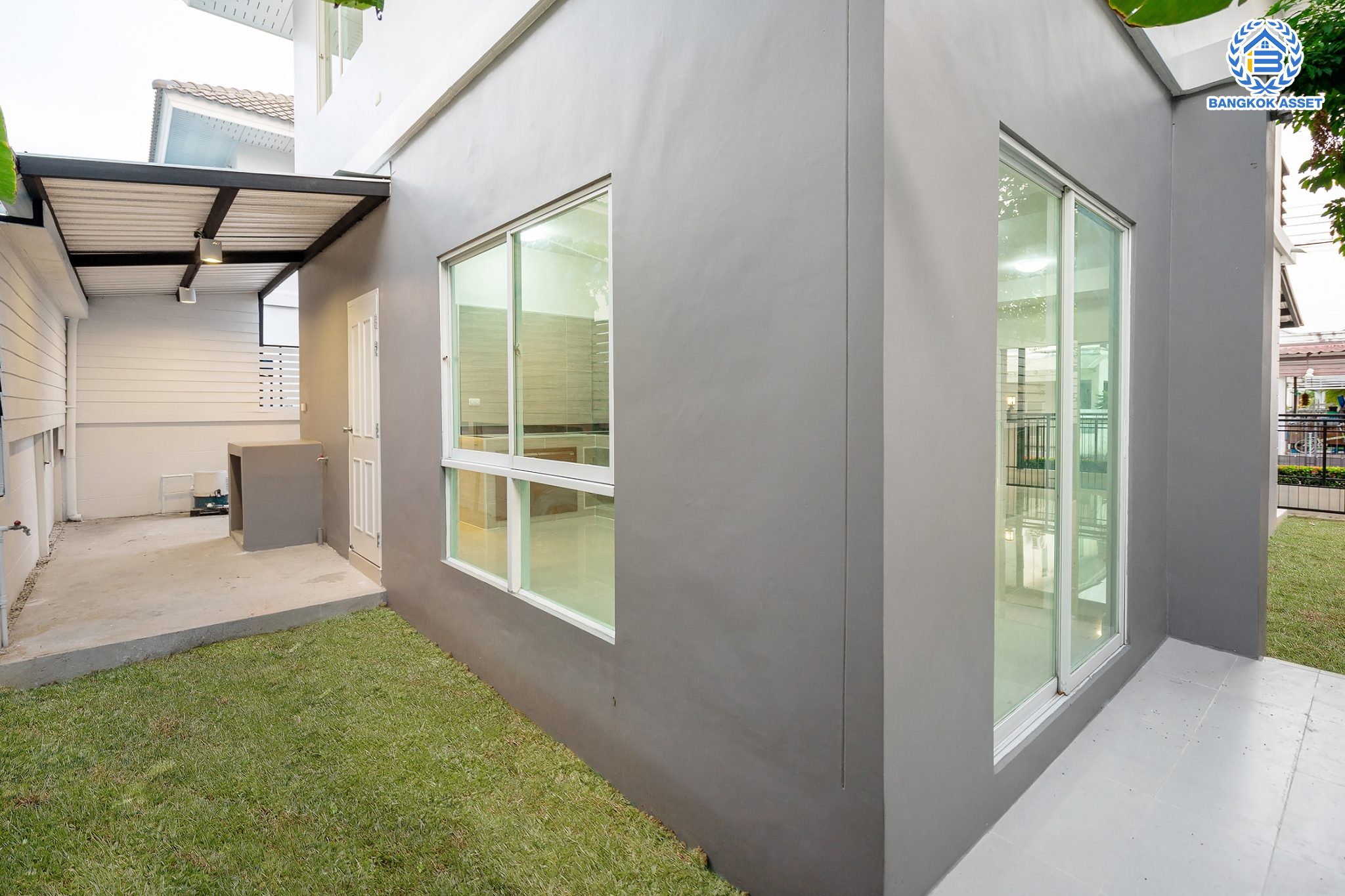 บ้านมือสองตกแต่งใหม่ แบรนด์ Property Perfect ม.เพอร์เฟคพาร์ค พระราม5-บางใหญ่ (ซ.วัดพระนอน) เนื้อที่ 36 ตร.ว. บ้านแฝดฟังก์ชันระดับบ้านเดี่ยว! 3 ห้องนอน 2 ห้องน้ำ 2 ที่จอดรถ Private Zone พร้อม Facilities ครบครัน บนทำเลเชื่อมต่อถนนกาญจนาฯ ใกล้ทางด่วน ศรีรัช-วงแหวนฯ เซ็นทรัลเวสต์เกต และรถไฟฟ้าสายสีม่วง "สถานีตลาดบางใหญ่"