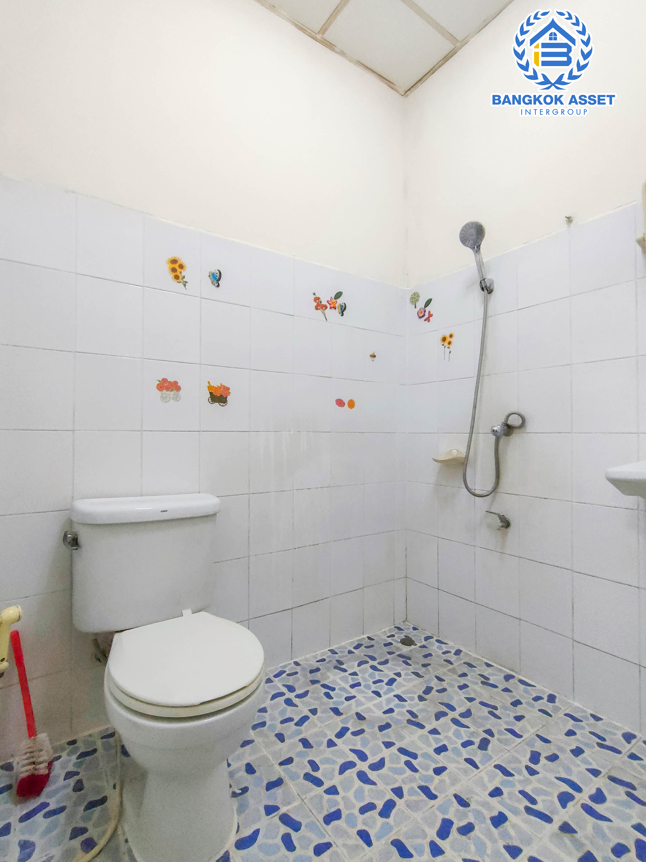 *****ทาวน์เฮ้าส์มือสองย่านนนทบุรี ม.ร่มรื่นวิลล์ กาญจนาภิเษก เนื้อที่มากถึงเกือบ 20 ตร.ว. ฟังก์ชัน 2 ห้องนอน 2 ห้องน้ำ 1 ที่จอดรถ แถมฟรี! 2 เครื่องปรับอากาศ บนทำเลสะดวก เชื่อมต่อถ.ราชพฤกษ์ ถ.กาญจนาภิเษก และถ.นครอินทร์ เพียง 5 นาที ถึงจุดขึ้นทางด่วน "ศรีรัช"