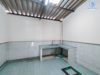 *****ทาวน์เฮ้าส์มือสองย่านนนทบุรี ม.ร่มรื่นวิลล์ กาญจนาภิเษก เนื้อที่มากถึงเกือบ 20 ตร.ว. ฟังก์ชัน 2 ห้องนอน 2 ห้องน้ำ 1 ที่จอดรถ แถมฟรี! 2 เครื่องปรับอากาศ บนทำเลสะดวก เชื่อมต่อถ.ราชพฤกษ์ ถ.กาญจนาภิเษก และถ.นครอินทร์ เพียง 5 นาที ถึงจุดขึ้นทางด่วน "ศรีรัช"