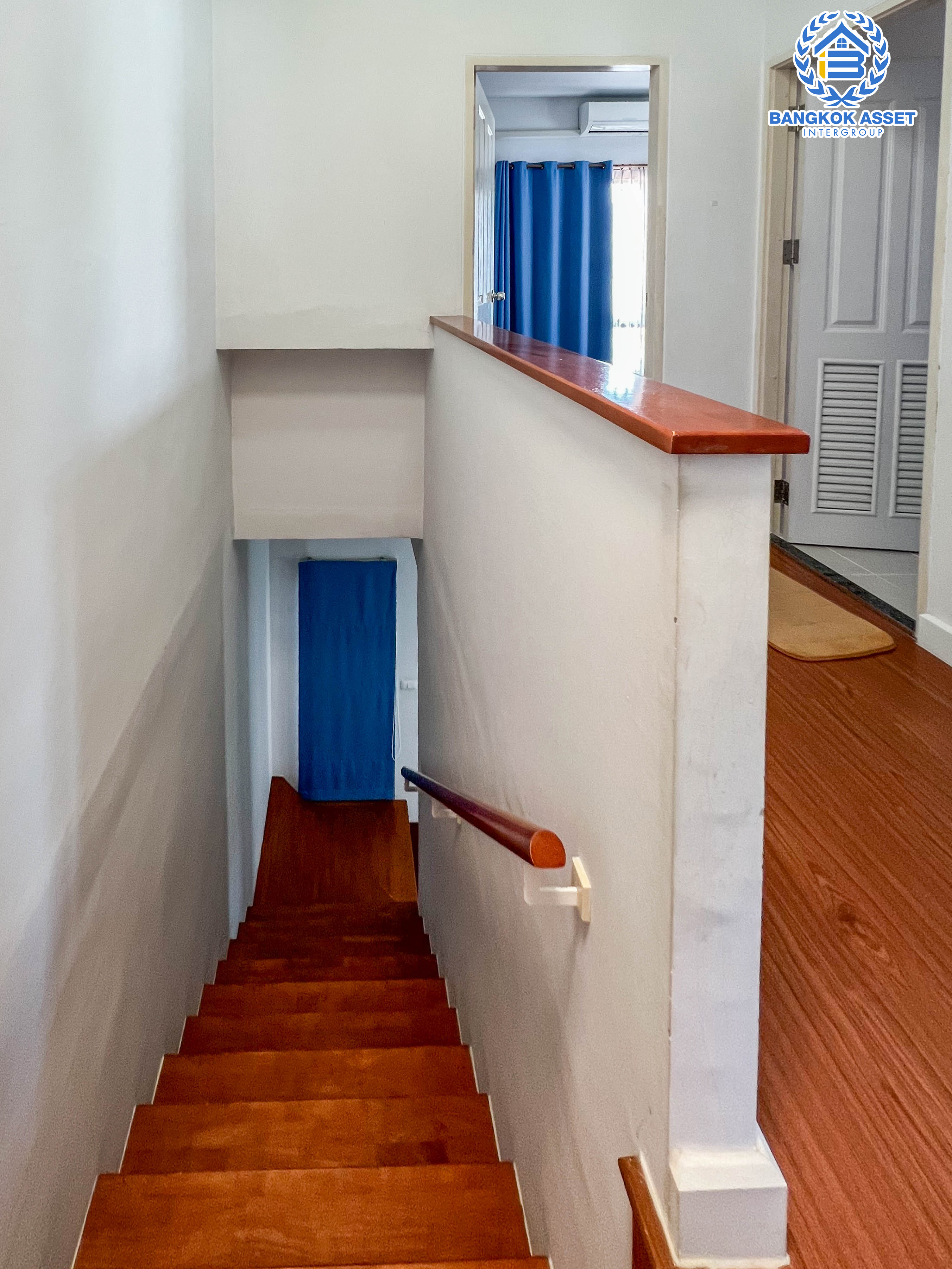 *****ทาวน์เฮ้าส์มือสองย่านนนทบุรี ม.โมดิวิลล่า ปิ่นเกล้า-วงแหวนฯ #หลังมุม เนื้อที่กว้างขวางถึง 28.1 ตร.ว. ฟังก์ชัน 3 ห้องนอน 2 ห้องน้ำ 2 ที่จอดรถ บ้านสภาพพร้อมอยู่ แถมฟรี! 3 เครื่องปรับอากาศ และเครื่องทำน้ำอุ่น 1 เครื่อง บนทำเลดี เชื่อมต่อหลายเส้นทาง ถ.กาญจนาฯ, ถ.บรมราชชนนี ใกล้ทางด่วน "ศรีรัช"...