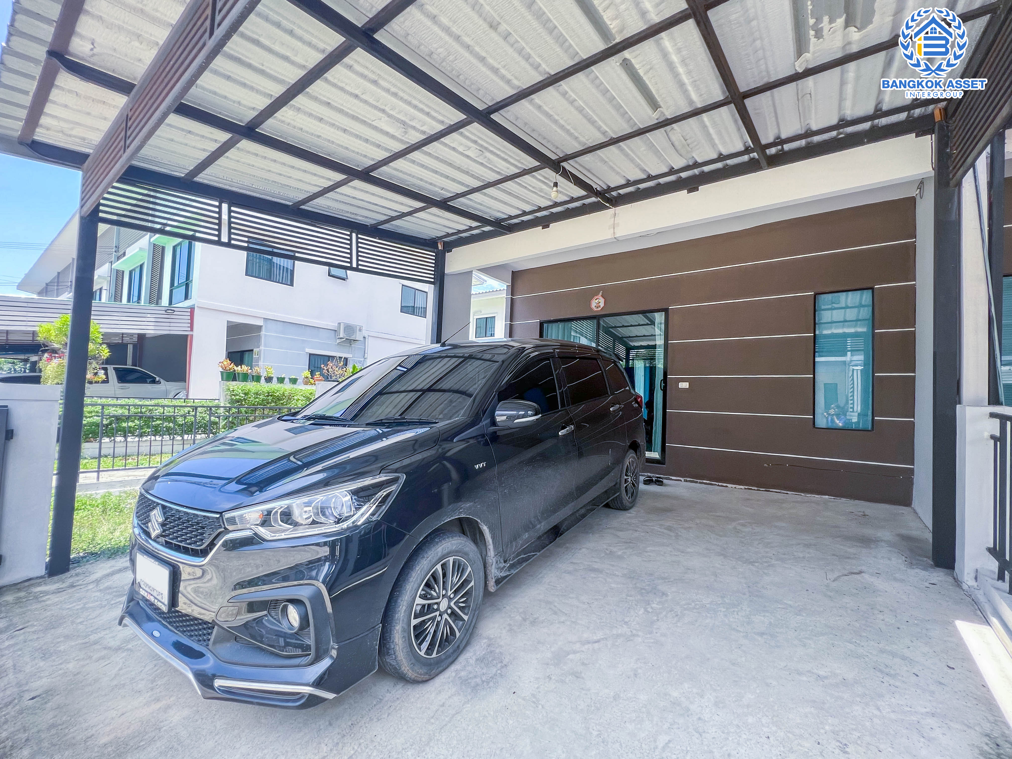 *****ทาวน์เฮ้าส์มือสองย่านนนทบุรี ม.โมดิวิลล่า ปิ่นเกล้า-วงแหวนฯ #หลังมุม เนื้อที่กว้างขวางถึง 28.1 ตร.ว. ฟังก์ชัน 3 ห้องนอน 2 ห้องน้ำ 2 ที่จอดรถ บ้านสภาพพร้อมอยู่ แถมฟรี! 3 เครื่องปรับอากาศ และเครื่องทำน้ำอุ่น 1 เครื่อง บนทำเลดี เชื่อมต่อหลายเส้นทาง ถ.กาญจนาฯ, ถ.บรมราชชนนี ใกล้ทางด่วน "ศรีรัช"...