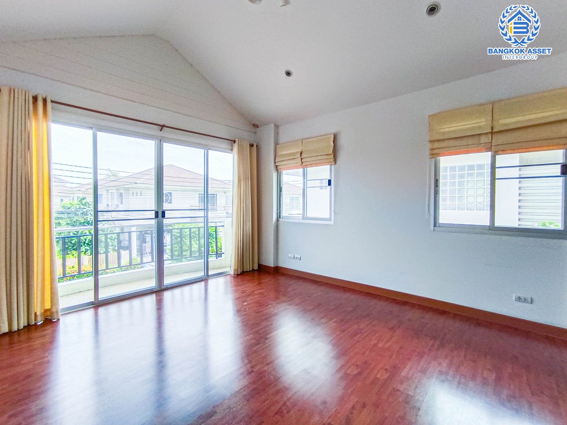 *****บ้านเดี่ยวมือสอง ม.ศุภาลัยการ์เด้นวิลล์ ติวานนท์-ปทุมธานี เนื้อที่กว้างขวางมากถึง 56.70 ตร.ว. ฟังก์ชัน 3 ห้องนอน 3 ห้องน้ำ ที่จอดรถ 2 คันบ้านสภาพสวย ต่อเติมครบพร้อมเข้าอยู่ โครงการตั้งบนทำเลเดินทางสะดวก เชื่อมต่อถนนสะพานนนทบุรี-บางบัวทอง ถนน307 และทางด่วน "ศรีสมาน" จองเลย!