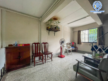 *****อาคารพาณิชย์มือสองย่านกรุงเทพฯ ติดถนนประชาอุทิศ เนื้อที่กว้าง 28.10 ตร.ว. ฟังก์ชัน 3 ห้องนอน 3 ห้องน้ำ ตั้งอยู่ในพื้นที่อยู่อาศัยของชุมชน เข้า-ออกได้หลากหลายเส้นทาง ทั้งถนนประชาอุทิศ ถนนเทียมร่วมมิตร ถนนสุทธิสารวินิจฉัย ใกล้รถไฟฟ้าสายสีน้ำเงิน "สถานีแยกไฟฉาย" และทางด่วน "ศรีรัช" จองเลย