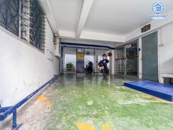 *****แมนชั่น 5 ชั้นมือสอง (จุรีรัตน์ แมนชั่น) ทำเลประชาชื่น เนื้อที่กว้าง 65 ตร.ว. มาพร้อมฟังก์ชัน  44 ห้อง มีห้องน้ำในตัว อยู่ในย่านชุมชน การเดินทางสะดวกสบาย เชื่อมต่อหลากหลายเส้นทางทั้ง ถนนกำแพงเพชร2 ถนนกรุงเทพ-นนทบุรี ถนนเตชะวณิช ถนนประดิพัทธ์ เพียง 10 นาทีถึงรถไฟฟ้าสายสีม่วง "สถานีเตาปูน" และทางด่วน "ศรีรัช"