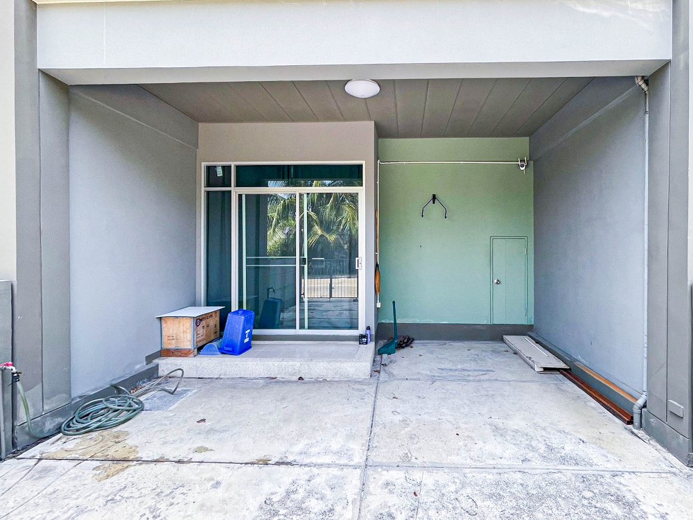 *****ทาวน์เฮ้าส์มือสอง กรุงเทพฯ ม.ลุมพินีทาวน์วิลล์ เพิ่มสิน-วัชรพล เนื้อที่กว้าง 17.50 ตร.ว. ฟังก์ชัน 3 ห้องนอน 2 ห้องน้ำ ที่จอดรถ 2 คัน ต่อเติมพร้อมเข้าอยู่ หน้าบ้านติดสวนสาธารณะ สิ่งอำนวยความสะดวกครบ! ตั้งบนทำเลแห่งการเดินทาง ใกล้รถไฟฟ้าสายสีเขียว "สถานีสะพานใหม่" และทางด่วน "ฉลองรัช" จองเลย!