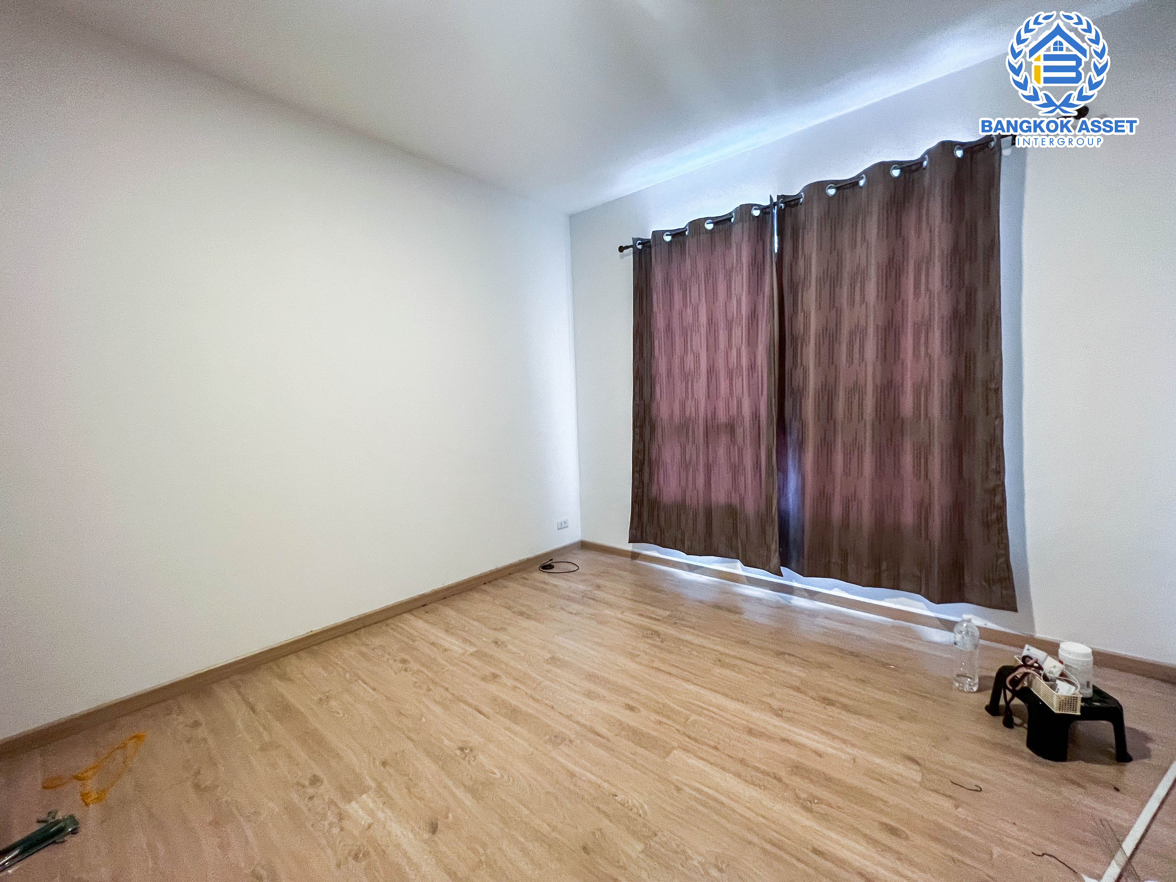 *****ทาวน์เฮ้าส์มือสอง นนทบุรี ม.คาซ่าซิตี้ พระราม5-ปิ่นเกล้า คุณภาพแบรนด์ Q.House บนเนื้อที่ 16 ตร.ว. ฟังก์ชัน 3 ห้องนอน 2 ห้องน้ำ 1 ที่จอดรถ บ้านสภาพสวยมาก แถมฟรี! เครื่องปรับอากาศ พร้อมเข้าอยู่ได้เลย เชื่อมต่อถนนราชพฤกษ์, ถนนนครอินทร์, ถนนพระราม5 ใกล้รถไฟฟ้าสายสีแดง "สถานีบางบำหรุ"