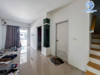 *****ทาวน์เฮ้าส์มือสอง นนทบุรี ม.คาซ่าซิตี้ พระราม5-ปิ่นเกล้า คุณภาพแบรนด์ Q.House บนเนื้อที่ 16 ตร.ว. ฟังก์ชัน 3 ห้องนอน 2 ห้องน้ำ 1 ที่จอดรถ บ้านสภาพสวยมาก แถมฟรี! เครื่องปรับอากาศ พร้อมเข้าอยู่ได้เลย เชื่อมต่อถนนราชพฤกษ์, ถนนนครอินทร์, ถนนพระราม5 ใกล้รถไฟฟ้าสายสีแดง "สถานีบางบำหรุ"