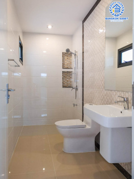 *****บ้านเดี่ยวมือสองสมุทรสาคร ม.แกรนดิโอ พระราม2 เนื้อที่กว้างขวางเกือบ 81 ตร.ว. ฟังก์ชันจัดเต็ม 5 ห้องนอน 5 ห้องน้ำ 4 ที่จอดรถ บรรยากาศร่มรื่น เงียบสงบ ทำเลเข้าเมืองสะดวกสบาย เชื่อมต่อ ถ.กาญจนาภิเษก, ถ.เอกชัย-บางบอน