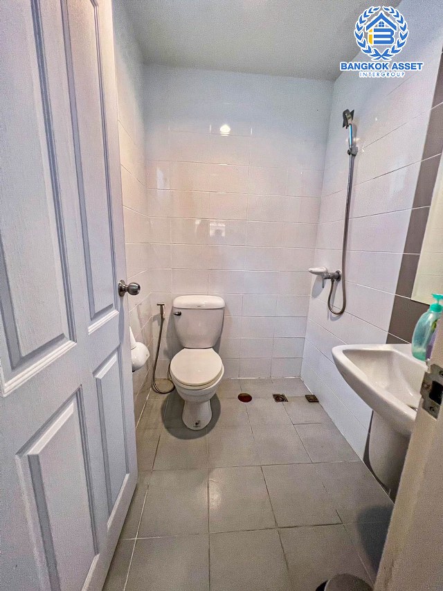 *****ทาวน์เฮ้าส์มือสองนนทบุรี หมู่บ้าน อารียาเดอะคัลเลอร์ พรีเมียม กาญจนาภิเษก-ราชพฤกษ์ เนื้อที่มากถึง 20 ตร.ว. ฟังก์ชัน 3 ห้องนอน 2 ห้องน้ำ 2 ที่จอดรถ ตัวบ้านสภาพดี พร้อมของแถมเพียบ! บนทำเลดี เชื่อมต่อถนนสำคัญหลายเส้น ใกล้ทางด่วน "ศรีรัช"