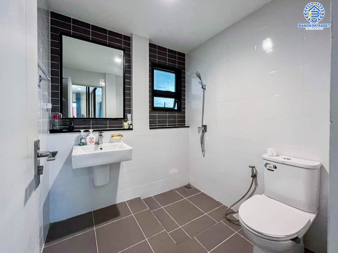 *****บ้านแฝดมือสองนนทบุรี ม.เวนิว พระราม5-2 เนื้อที่ 39.2 ตร.ว. ฟังก์ชัน 3 ห้องนอน 3 ห้องน้ำ 2 ที่จอดรถ บนทำเลเยี่ยม เพียง 12 นาทีก็ถึงรถไฟฟ้าสายสีม่วง "สถานีแยกติวานนท์" ใกล้ทางด่วน "ศรีรัช วงแหวน" จองเลย!