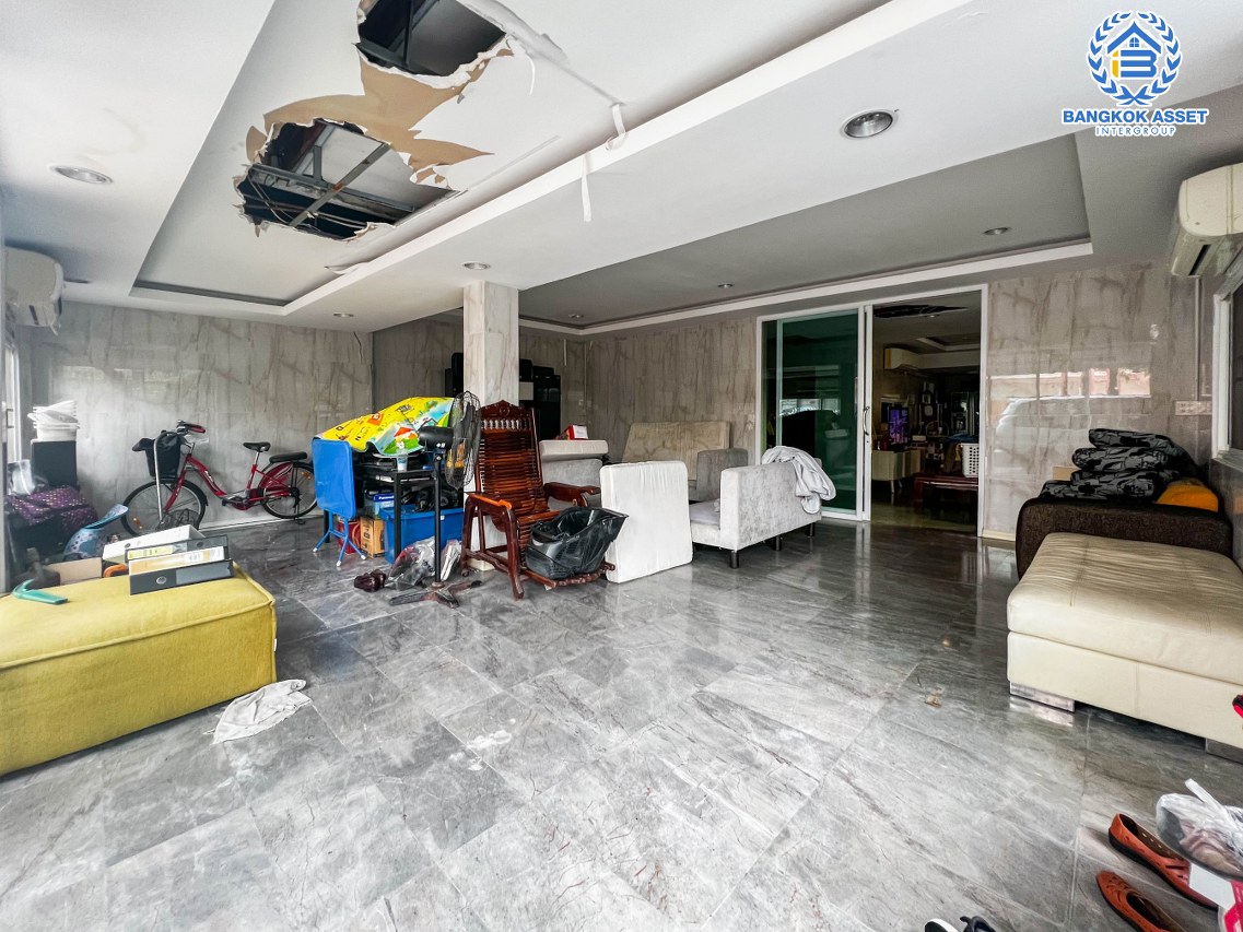 *****บ้านแฝดมือสองกรุงเทพฯ ม.สัณห์ติสุข สรงประภา #หลังมุม เนื้อที่มากถึง 51 ตร.ว. ฟังก์ชัน 4 ห้องนอน 3 ห้องน้ำ 1 ที่จอดรถ ต่อเติมเต็มพื้นที่ แถมฟรี! 6 เครื่องปรับอากาศ บนทำเลดี ใกล้รถไฟฟ้าสายสีแดง "สถานีดอนเมือง"