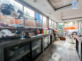 *****บ้านแฝดมือสองกรุงเทพฯ ม.สัณห์ติสุข สรงประภา #หลังมุม เนื้อที่มากถึง 51 ตร.ว. ฟังก์ชัน 4 ห้องนอน 3 ห้องน้ำ 1 ที่จอดรถ ต่อเติมเต็มพื้นที่ แถมฟรี! 6 เครื่องปรับอากาศ บนทำเลดี ใกล้รถไฟฟ้าสายสีแดง "สถานีดอนเมือง"