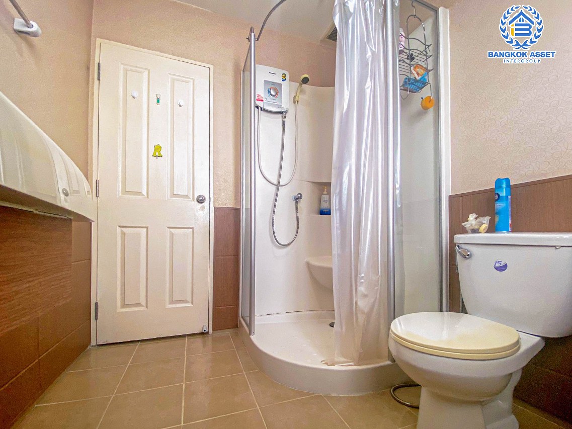 บ้านเดี่ยวมือสอง คุณภาพระดับแบรนด์ Q.House ม.คาซ่าวิลล์ ราชพฤกษ์-รัตนาธิเบศร์2 เนื้อที่กว้าง 56 ตร.ว. บ้านหลังใหญ่ สภาพภายในใหม่เอี่ยม พื้นที่ใช้สอยกว้าง ฟังก์ชัน 3 ห้องนอน 3 ห้องน้ำ โครงการตั้งบนทำเลดี ติดถนนราชพฤกษ์ ใกล้รถไฟฟ้าสายสีม่วง "สถานีบางรักน้อยท่าอิฐ" และทางด่วน "งามวงศ์วาน" จองด่วน!