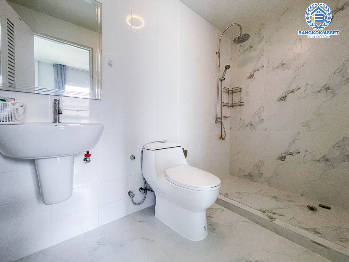 ทาวน์เฮ้าส์มือสอง นนทบุรี ม.อิมพีเรียล ลากูนา บางบัวทอง เนื้อที่กว้างขวางเกือบ 28 ตร.ว. ฟังก์ชัน 3 ห้องนอน 3 ห้องน้ำ ภายในแต่งสไตลโมเดิร์น พร้อมเข้าอยู่ได้ทันที! เชื่อมต่อถนนกาญจนาภิเษก ถนนบางกรวย-กรุงเทพฯ ถนนชัยพฤกษ์ ใกล้รถไฟฟ้าสายสีม่วง "สถานีคลองบางไผ่" จองเลย