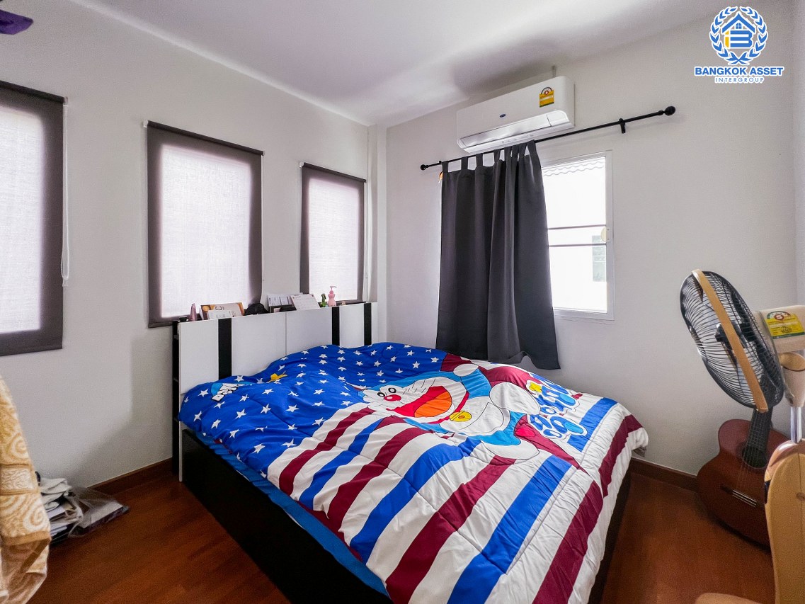 บ้านเดี่ยวมือสองนนทบุรี ม.แลนซิโอคริป ราชพฤกษ์-ท่าอิฐ หลังมุม! เนื้อที่มากถึง 50.2 ตร.ว. ฟังก์ชัน 3 ห้องนอน 2 ห้องน้ำ 2 ที่จอดรถ ตัวบ้านต่อเติมโรงรถ, ห้องครัวแล้ว บนทำเลแห่งการเดินทาง ใกล้รถไฟฟ้าสายสีม่วง "สถานีบางรักน้อยท่าอิฐ" และทางด่วน...