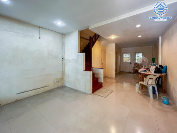 *****ทาวน์โฮม 3 ชั้นมือสองกรุงเทพฯ ม.ธนทองซิตี้ เพชรเกษม69 เนื้อที่ 16.1 ตร.ว. ฟังก์ชัน 3 ห้องนอน 3 ห้องน้ำ 1 ที่จอดรถ บนทำเลดี เพียง 15 นาทีถึงรถไฟฟ้าสายสีน้ำเงิน "สถานีหลักสอง" ใกล้ทางด่วน "เพชรเกษม" ในราคาถูกสุด!