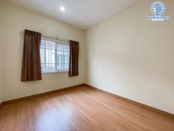 *****ทาวน์เฮ้าส์มือสองนนทบุรี ม.โกลเด้นทาวน์2 ปิ่นเกล้า-จรัญสนิทวงศ์ เนื้อที่ 18.5 ตร.ว. ฟังก์ชัน 4 ห้องนอน 2 ห้องน้ำ 1 ที่จอดรถ แถมฟรี! 3 เครื่องปรับอากาศ และเฟอร์นิเจอร์ บ้านใหม่สภาพดี ใกล้รถไฟฟ้าสายสีแดง "สถานีบางบำหรุ" และจุดขึ้นทางด่วน