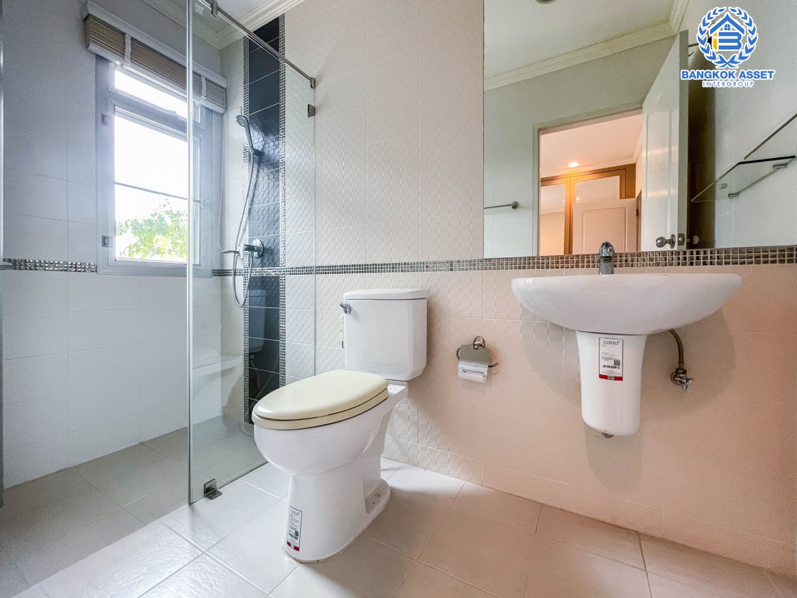 *****บ้านเดี่ยวมือสองนนทบุรี หมู่บ้าน ไลฟ์บางกอก บูเลอวาร์ด ราชพฤกษ์-รัตนาธิเบศร์ #หลังมุม เนื้อที่กว้างขวางถึง 58.1 ตร.ว. ฟังก์ชัน 5 ห้องนอน 4 ห้องน้ำ 2 ที่จอดรถ บนทำเลติดถนนราชพฤกษ์ เพียง 10 นาทีถึงรถไฟฟ้า "สถานีบางรักน้อยท่าอิฐ" แถมเฟอร์ฯ...