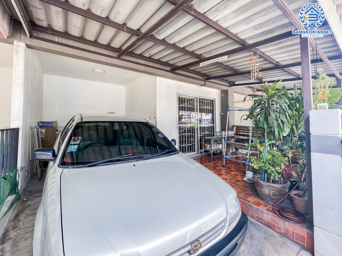 *****ทาวน์เฮ้าส์มือสองนนทบุรี ม.พฤกษา76 บางใหญ่-กาญจนาภิเษก เนื้อที่เกือบ 18 ตร.ว. ฟังก์ชัน 3 ห้องนอน 2 ห้องน้ำ บ้านสภาพดี แถมฟรี! 2 เครื่องปรับอากาศ ทำเลดี เดินทางสะดวก ใกล้เซ็นทรัลเวสต์เกต, รถไฟฟ้าสายสีม่วง "สถานีตลาดบางใหญ่" และทางด่วน "ศรีรัช"