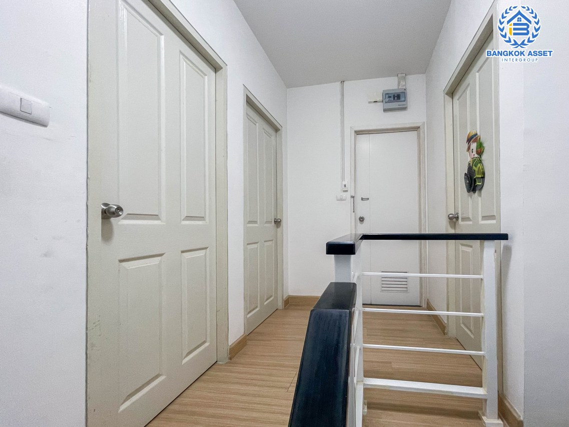 *****ทาวน์เฮ้าส์มือสองนนทบุรี ม.พฤกษา76 บางใหญ่-กาญจนาภิเษก เนื้อที่เกือบ 18 ตร.ว. ฟังก์ชัน 3 ห้องนอน 2 ห้องน้ำ บ้านสภาพดี แถมฟรี! 2 เครื่องปรับอากาศ ทำเลดี เดินทางสะดวก ใกล้เซ็นทรัลเวสต์เกต, รถไฟฟ้าสายสีม่วง "สถานีตลาดบางใหญ่" และทางด่วน "ศรีรัช"