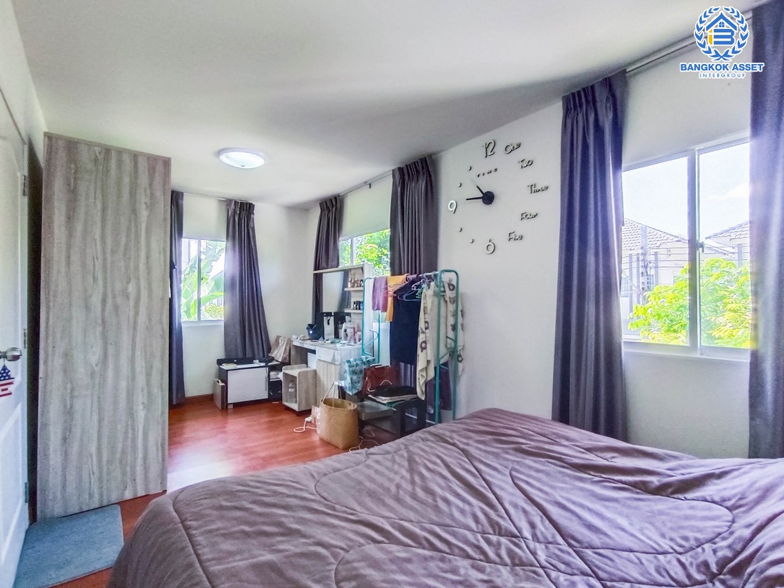 *****บ้านแฝดมือสองนนทบุรี ม.แลนซีโอ คริป ปิ่นเกล้า-พระราม5 เนื้อที่ 38.2 ตร.ว. ฟังก์ชัน 3 ห้องนอน 2 ห้องน้ำ 1 ที่จอดรถ บ้านสภาพสวย บนทำเลแห่งการเดินทาง ใกล้รถไฟฟ้าสายสีม่วง "สถานีตลาดบางใหญ่" และทางด่วน "ศรีรัช" จองเลย!