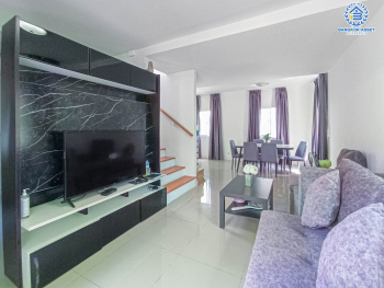 *****บ้านแฝดมือสองนนทบุรี ม.แลนซีโอ คริป ปิ่นเกล้า-พระราม5 เนื้อที่ 38.2 ตร.ว. ฟังก์ชัน 3 ห้องนอน 2 ห้องน้ำ 1 ที่จอดรถ บ้านสภาพสวย บนทำเลแห่งการเดินทาง ใกล้รถไฟฟ้าสายสีม่วง "สถานีตลาดบางใหญ่" และทางด่วน "ศรีรัช" จองเลย!