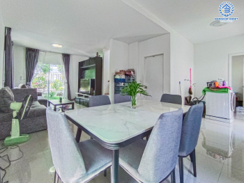 *****บ้านแฝดมือสองนนทบุรี ม.แลนซีโอ คริป ปิ่นเกล้า-พระราม5 เนื้อที่ 38.2 ตร.ว. ฟังก์ชัน 3 ห้องนอน 2 ห้องน้ำ 1 ที่จอดรถ บ้านสภาพสวย บนทำเลแห่งการเดินทาง ใกล้รถไฟฟ้าสายสีม่วง "สถานีตลาดบางใหญ่" และทางด่วน "ศรีรัช" จองเลย!