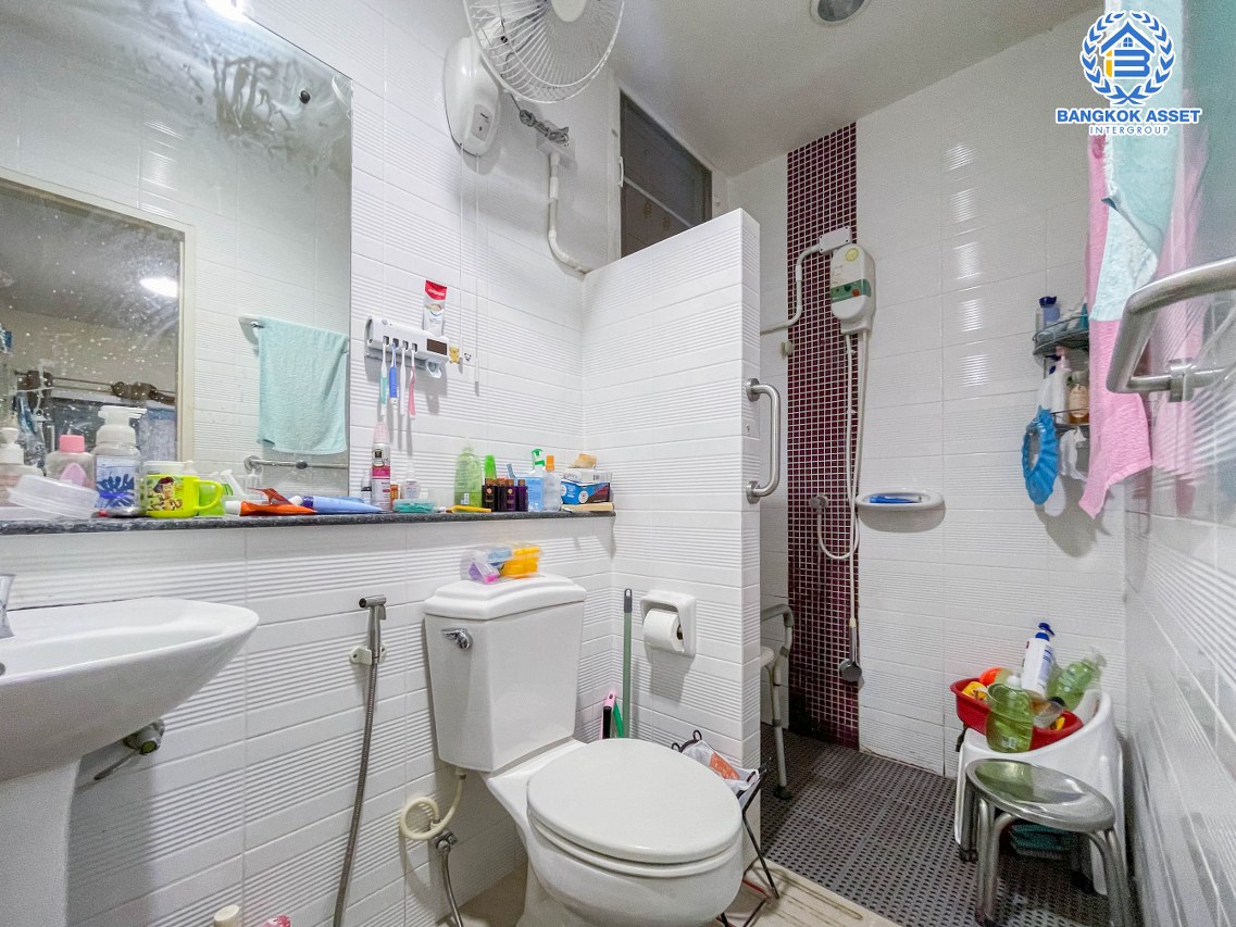 *****บ้านแฝดมือสอง นนทบุรี ม.เดอะวิลล่า ราชพฤกษ์-ท่าอิฐ คุณภาพแบรนด์ Property Perfect ภายในสภาพสวย เนื้อที่ 39 ตร.ว. ฟังก์ชัน 3 ห้องนอน 2 ห้องน้ำ จอดรถได้ 2 คัน ฟรี! เครื่องปรับอากาศ 4 เครื่อง ทำเลเดินทางสะดวก และเพียง 10 นาทีถึงรถไฟฟ้า "สถานีบางรักน้อยท่าอิฐ"