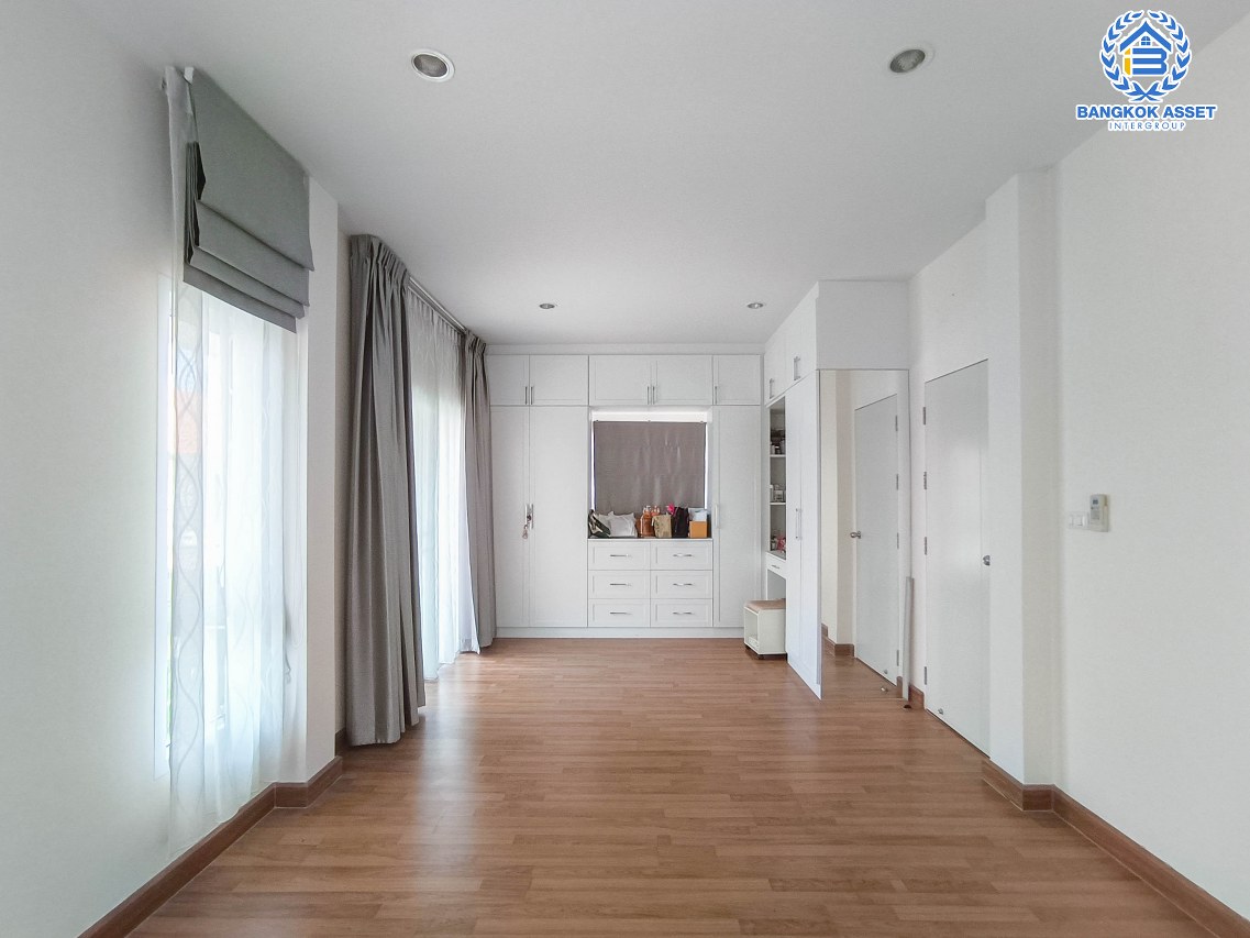 *****บ้านแฝดมือสองนนทบุรี โครงการ นนท์ณิชา บางใหญ่2 เนื้อที่กว้างขวางถึง 35 ตร.ว. ฟังก์ชัน 3 ห้องนอน 2 ห้องน้ำ 1 ที่จอดรถ บนทำเลเยี่ยม เชื่อมต่อ ถ.กาญจนาภิเษก, ถ.รัตนาธิเบศก ใกล้รถไฟฟ้าสายสีม่วง "สถานีตลาดบางใหญ่" และทางด่วน "ศรีรัช"