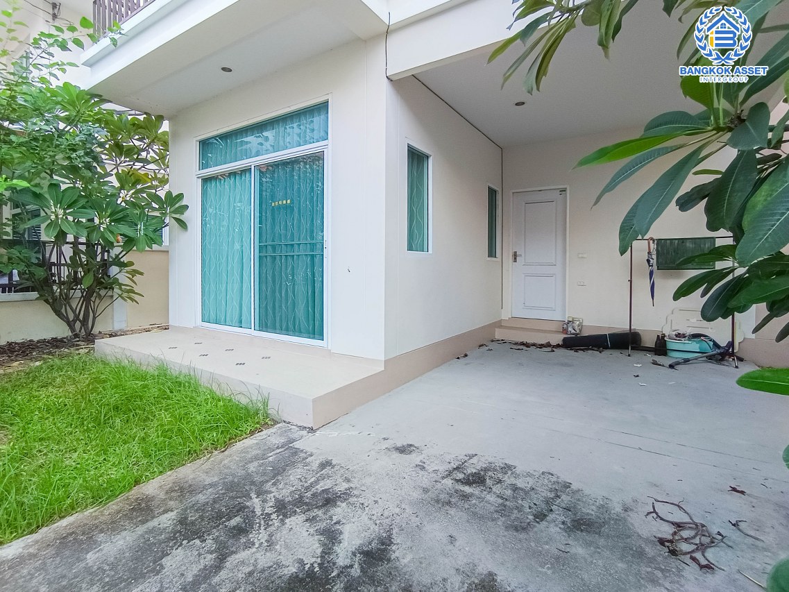 *****บ้านแฝดมือสองนนทบุรี โครงการ นนท์ณิชา บางใหญ่2 เนื้อที่กว้างขวางถึง 35 ตร.ว. ฟังก์ชัน 3 ห้องนอน 2 ห้องน้ำ 1 ที่จอดรถ บนทำเลเยี่ยม เชื่อมต่อ ถ.กาญจนาภิเษก, ถ.รัตนาธิเบศก ใกล้รถไฟฟ้าสายสีม่วง "สถานีตลาดบางใหญ่" และทางด่วน "ศรีรัช"