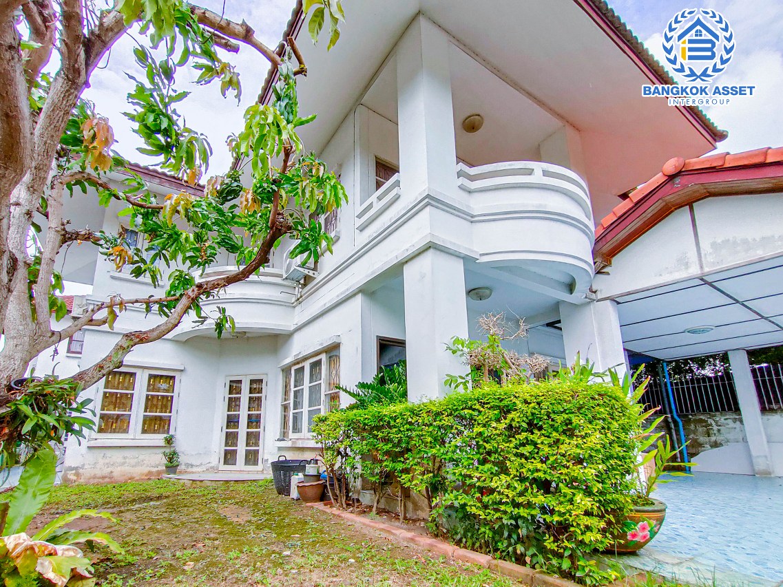 *****บ้านเดี่ยวมือสองกรุงเทพฯ ม.บ้านชมเพลิน เพชรเกษม เนื้อที่กว้างสุดถึง 75 ตร.ว. ฟังก์ชัน 3 ห้องนอน 3 ห้องน้ำ 2 ที่จอดรถ บ้านพร้อมอยู่ ทำเลเดินทางสะดวก เพียง 20 นาทีถึงรถไฟฟ้าสายสีน้ำเงิน "สถานีหลักสอง" ในราคาถูก!