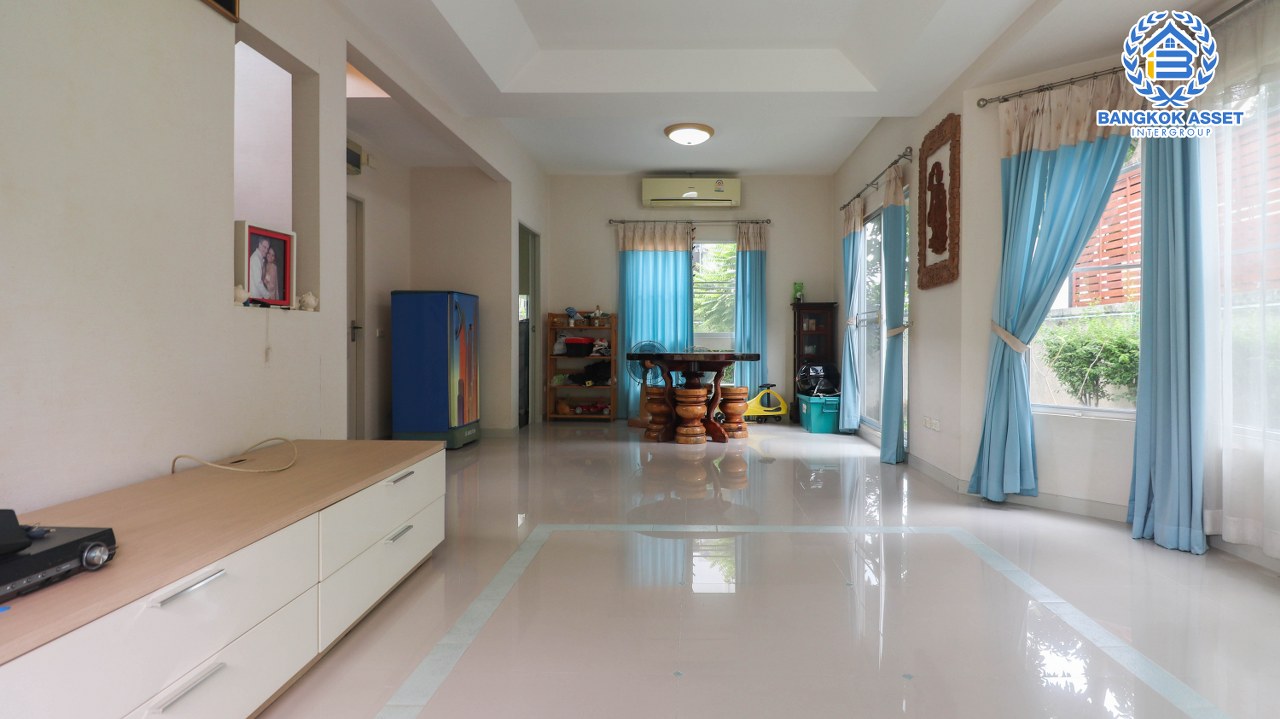 บ้านเดี่ยวมือสองนนทบุรี กาญจนาภิเษก ม.พฤกษ์ลดา1 บางใหญ่ เนื้อที่ 50 ตร.ว ฟังก์ชัน 3 ห้องนอน 2 ห้องน้ำ 2 ที่จอดรถ บ้านสวยพร้อมอยู่สภาพดี อยู่ใกล้รถไฟฟ้าสายสีม่วง "สถานีคลองบางไผ่" และห้างสรรพสินค้า "เซ็นทรัลเวสต์เกต"...