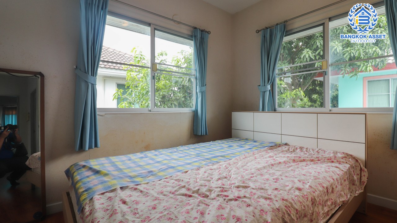 บ้านเดี่ยวมือสองนนทบุรี กาญจนาภิเษก ม.พฤกษ์ลดา1 บางใหญ่ เนื้อที่ 50 ตร.ว ฟังก์ชัน 3 ห้องนอน 2 ห้องน้ำ 2 ที่จอดรถ บ้านสวยพร้อมอยู่สภาพดี อยู่ใกล้รถไฟฟ้าสายสีม่วง "สถานีคลองบางไผ่" และห้างสรรพสินค้า "เซ็นทรัลเวสต์เกต"...