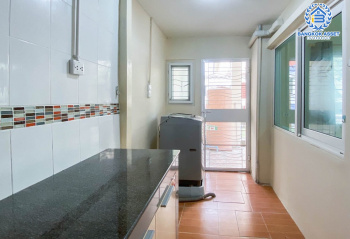 *****ทาวน์เฮาส์นนทบุรี จรัญสนิทวงศ์ หลังมุม ม.โกลเด้นทาวน์ 1 ปิ่นเกล้า-จรัญสนิทวงศ์  เนื้อที่ 29.20 ตร.ว ทำเลดีถนนกว้าง สภาพบ้านสวยสะอาด ด้วยฟังก์ชัน 4 ห้องนอน 3 ห้องน้ำ 2 ที่จอดรถ ใกล้โครงการรถไฟฟ้าสีแดงอ่อน "สถานีบางบำหรุ" และจุดขึ้นทางด่วน "ศรีรัช"