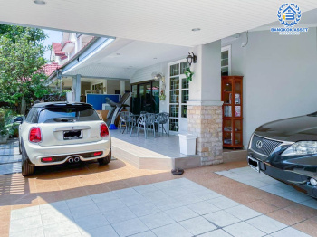 *****บ้านเดี่ยวมือสองกรุงเทพมหานคร ย่านลาดพร้าว ม.ซอยนาคนิวาส 37 เนื้อที่ 57.2 ตร.ว พร้อมด้วยฟังก์ชัน 3 ห้องนอน 3 ห้องน้ำ 2 ที่จอดรถ สภาพแวดล้อมดี ถนนโล่ง ใกล้โครงการรถไฟฟ้าสายสีเหลือง "สถานีโชคชัย 4" และจุดขึ้นทางด่วน "ลาดพร้าว 71"