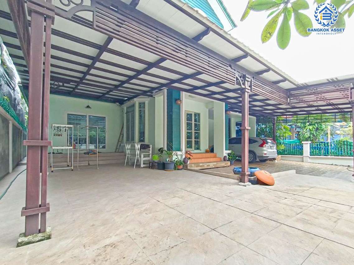 *****บ้านเดี่ยวมือสองกรุงเทพมหานคร ม.วรารมย์ ราษฎร์อุทิศ 16 หลังมุม เนื้อที่กว้างสุดคุ้มเกือบถึง 79 ตร.ว กับฟังก์ชัน 3 ห้องนอน 3 ห้องงน้ำ 2 ที่จอดรถ ฟรี! เครื่องปรับอากศ 4 เครื่อง ใกล้โครงการรถไฟฟ้าสายสีชมพู "สถานีมีนบุรี" และสายสีส้ม "สถานีสุวินทวงศ์"