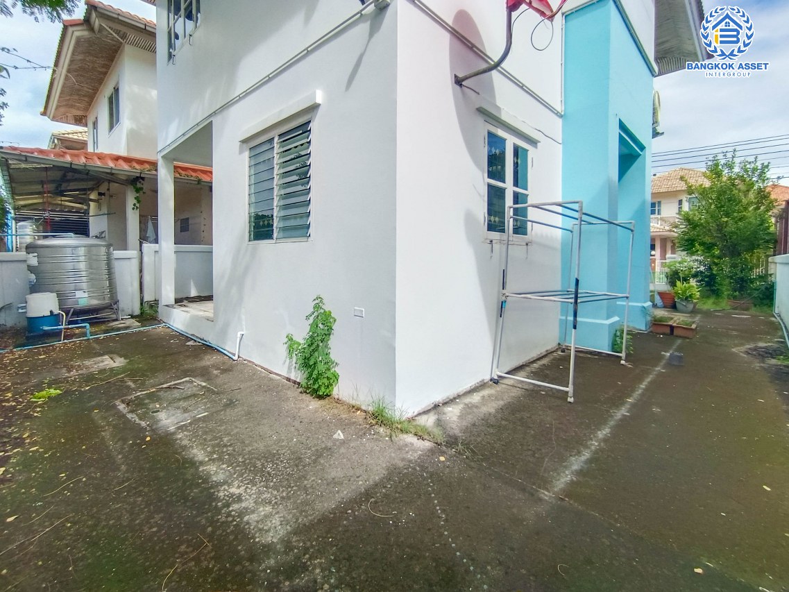 บ้านแฝดมือสองนนทบุรี ม.ชวนชื่น ปิ่นเกล้า-วงแหวนฯ เนื้อที่ 41.7 ตร.ว. ฟังก์ชัน 3 ห้องนอน 2 ห้องน้ำ 1 ที่จอดรถ ตกแต่งบ้านได้ดั่งใจ เพียง 5 นาทีถึง ถ.กาญจนาภิเษก เชื่อมต่อ ถ.นครอินทร์, ถ.อัจฉริยะพัฒนา 2, ถ.สวนผัก ใกล้ทางด่วน "ศรีรัช" จองเลย!