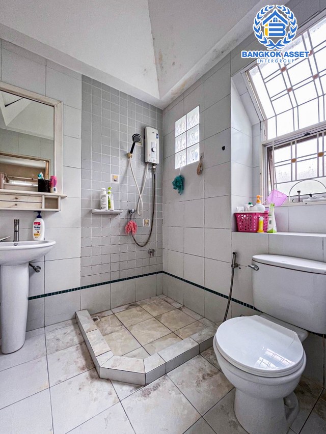 *****บ้านเดี่ยวมือสองนนทบุรี บางใหญ่ ม.ศุภลัยวิลล์ วงแหวน-รัตนาธิเบศร์ เนื้อที่กว้างสุดคุ้ม 50 ตร.ว พร้อมฟังก์ชัน 3 ห้องนอน 2 ห้องน้ำ 2 ที่จอดรถ แถมฟรี! ปั๊มน้ำ บ้านสภาพดี ใกล้ห้างสรรพสินค้าชื่อดัง "เซ็นทรัลเวสเกต" และโครงการรถไฟฟ้าสายสีม่วง "สถานีคลองบางไผ่"