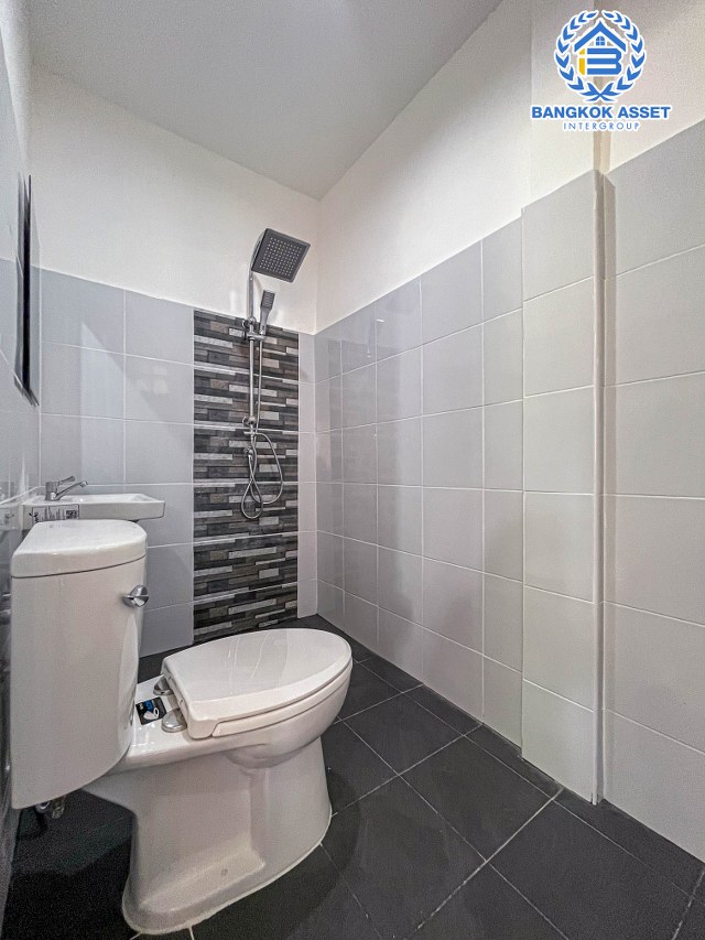 *****ทาวน์เฮาส์มือสองนนทบุรี บางบัวทอง ม.พิมลราช1 บ้านกล้วย-ไทรน้อย หลังมุม เนื้อที่ 28 ตร.ว ฟังก์ชัน 3 ห้องน้ำ 2 ห้องน้ำ 1 ที่่จอดรถ พร้อมตกแต่งใหม่ เชื่อมต่อถนนบ้านกล้วย-ไทรน้อย ถนนกาญจนาภิเษก ใกล้ทางหลวงพิเศษหมายเลข 9 จองเลย!