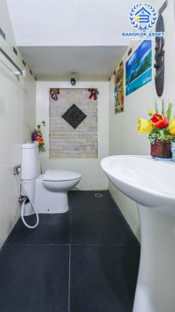 *****ทาวน์เฮาส์มือสองนนทบุรี ม.พุทธชาด บางบัวทอง เนื้อที่ 34 ตร.ว 2 หลังคู่ พร้อมขาย กับฟังก์ชัน 4 ห้องนอน 3 ห้องน้ำ 2 ที่จอดรถ สภาพแวดล้อมสะอาดและร่มเย็น มีพื้นที่สีเขียวภายในโครงการ ใกล้ห้างสรรพสินค้า "เซ็นทรัลเวสเกต" "อิเกีย" และโครงการรถไฟฟ้าสายสีม่วง "สถานีบางพลู"