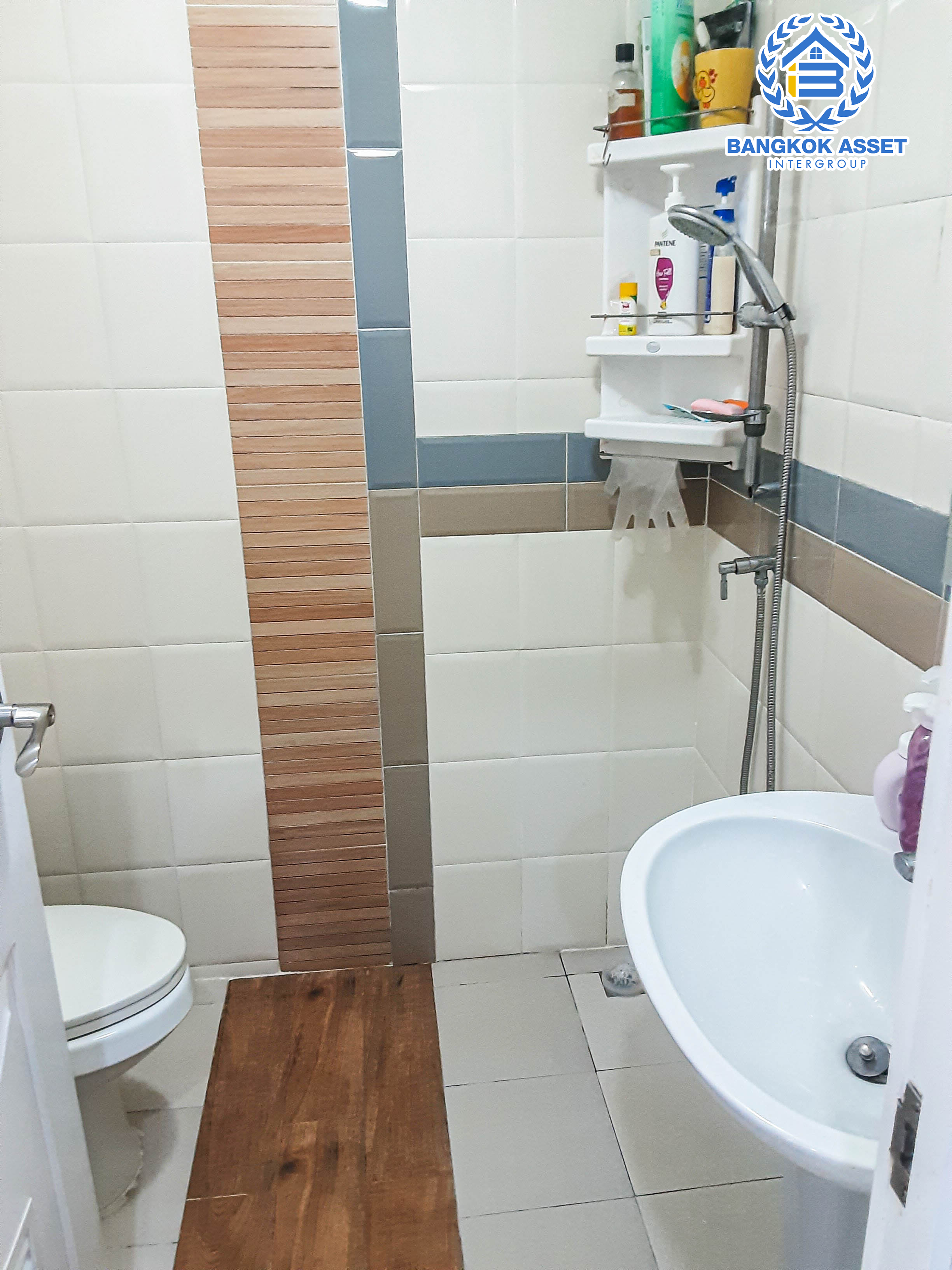 *****ทาวน์เฮ้าส์มือสอง นนทบุรี ม.โกลเด้นทาวน์ รัตนาธิเบศร์-สถานีรถไฟฟ้าบางพลู เนื้อที่ 21.20 ตร.ว. ฟังก์ชัน 4 ห้องนอน 3 ห้องน้ำ 2 ที่จอดรถ ภายในตกแต่งทันสมัย ฟรี! เครื่องปรับอากาศ บนทำเลเดินทางสะดวก เชื่อมต่อถนนรัตนาธิเบศร์ ใกล้รถไฟฟ้าสายสีม่วง "สถานีบางพลู" และจุดขึ้นทางด่วน "ศรีรัช-วงแหวนรอบนอก"