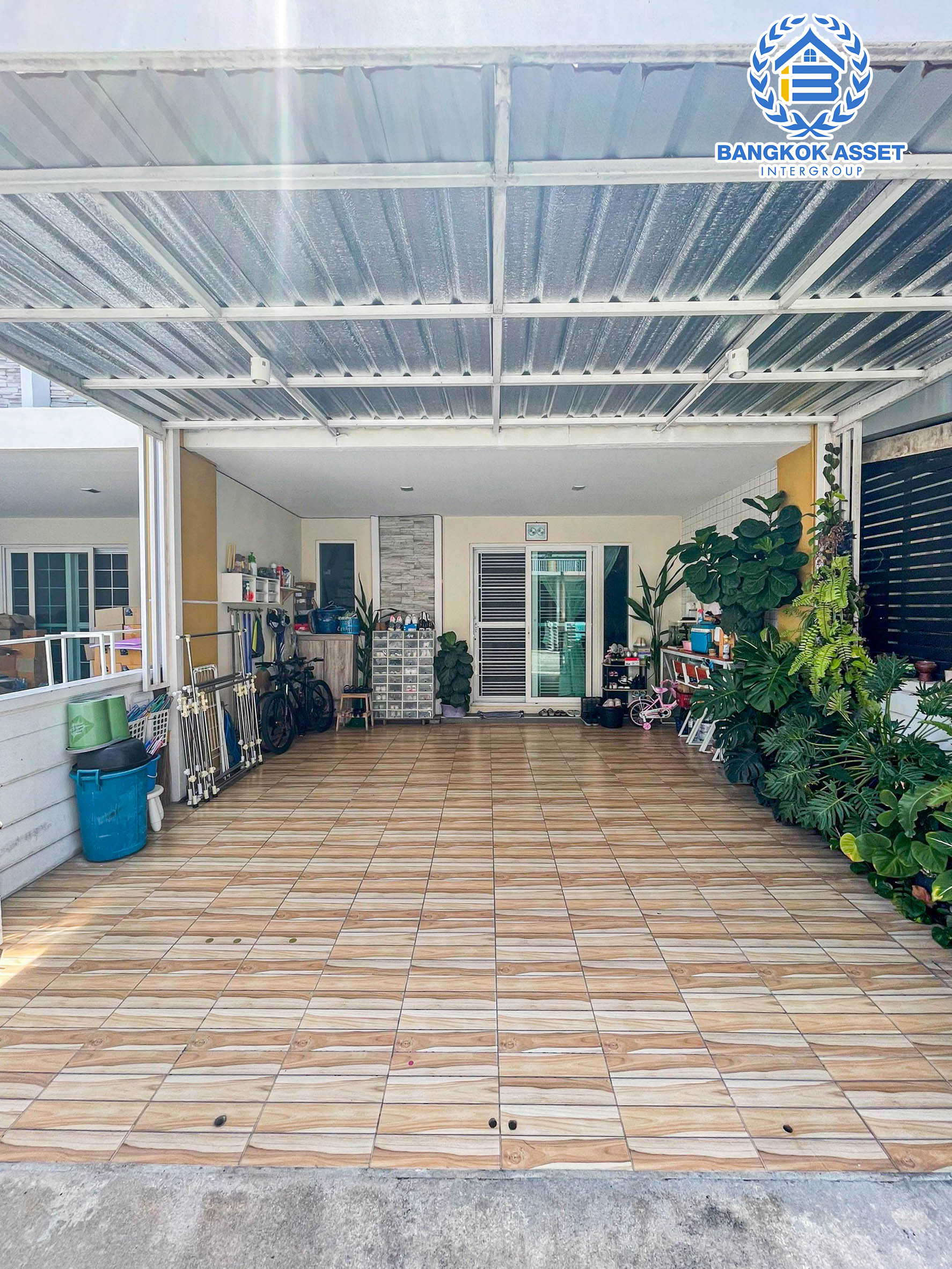 *****ทาวน์เฮ้าส์มือสอง นนทบุรี ม.โกลเด้นทาวน์ รัตนาธิเบศร์-สถานีรถไฟฟ้าบางพลู เนื้อที่ 21.20 ตร.ว. ฟังก์ชัน 4 ห้องนอน 3 ห้องน้ำ 2 ที่จอดรถ ภายในตกแต่งทันสมัย ฟรี! เครื่องปรับอากาศ บนทำเลเดินทางสะดวก เชื่อมต่อถนนรัตนาธิเบศร์ ใกล้รถไฟฟ้าสายสีม่วง "สถานีบางพลู" และจุดขึ้นทางด่วน "ศรีรัช-วงแหวนรอบนอก"