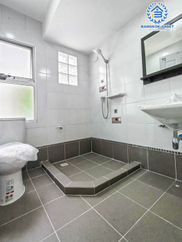 *****บ้านเดี่ยวมือสองนนทบุรี ม.ชลลดา วัดลาดปลาดุก หลังมุม เนื้อที่สูงสุดเกือบ 55 ตร.ว พร้อมฟังก์ชัน 3 ห้องนอน 2 ห้องน้ำ 2 ที่จอดรถ ตกแต่งใหม่ ที่สุดแห่งการเดินทาง เชื่อมต่อถนนกาญจนาภิเษก บ้านกล้วย-ไทรน้อย ใกล้ทางหลวง "หมายเลข 9"...