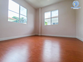 *****บ้านเดี่ยวมือสองนนทบุรี ม.ชลลดา วัดลาดปลาดุก หลังมุม เนื้อที่สูงสุดเกือบ 55 ตร.ว พร้อมฟังก์ชัน 3 ห้องนอน 2 ห้องน้ำ 2 ที่จอดรถ ตกแต่งใหม่ ที่สุดแห่งการเดินทาง เชื่อมต่อถนนกาญจนาภิเษก บ้านกล้วย-ไทรน้อย ใกล้ทางหลวง "หมายเลข 9"...